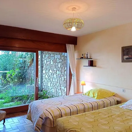 بيت للعطل With Sea View In Gated Community
